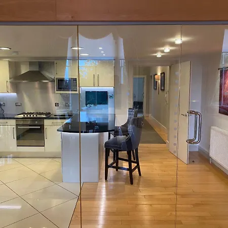 Perfect In The Park Apartment Glasgow Exterior photo