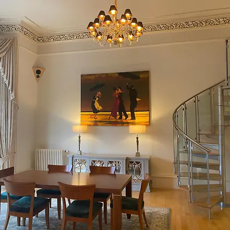 Perfect In The Park Apartment Glasgow Exterior photo